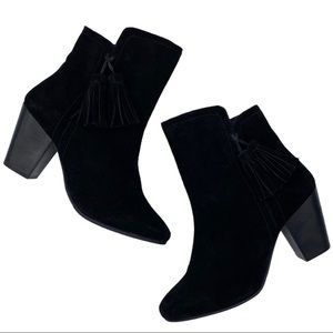 Hush Puppies Daisee Billie Black Suede Tassel Ankle Boot Bootie Size 8.5 WIDE